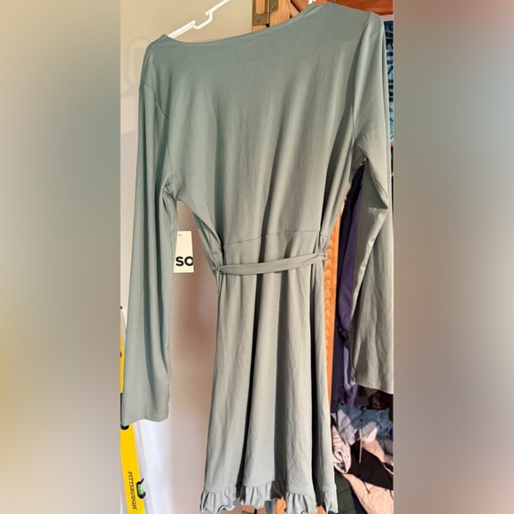 SO Green Long Sleeve Wrap Dress V-Neck - Picture 3 of 4